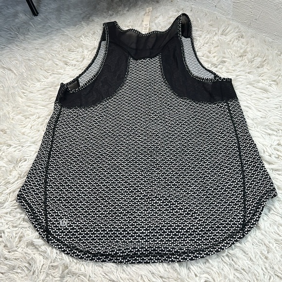 Lululemon Sculpt Tank - Picture 4 of 4